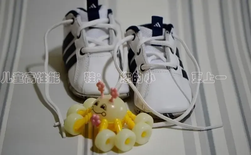 必一体育网页入口度小满理财儿童高性能運動鞋：讓您的小運動員更上一層樓