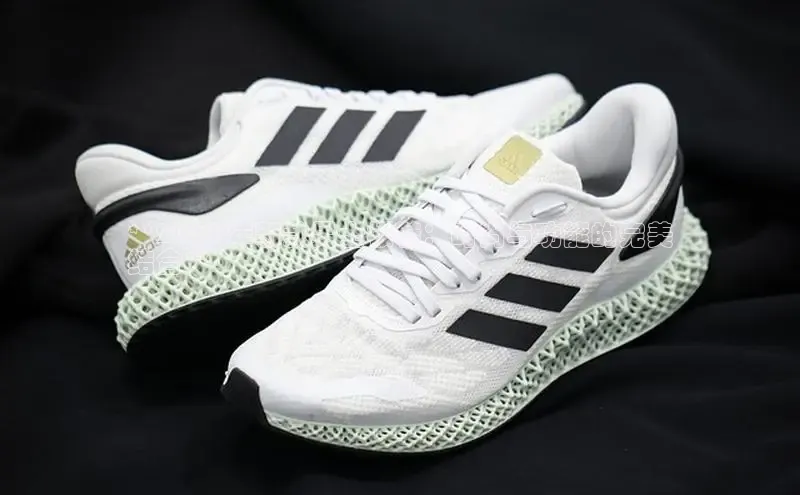 bsports登录入口光魔科技**2024 年新款男士板鞋：时尚与功能的完美
结合**