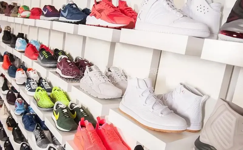 bsports官网 必一运动字节跳动**耐克、阿迪达斯等品牌的人气老爹鞋推荐
，提升你的街头时尚**