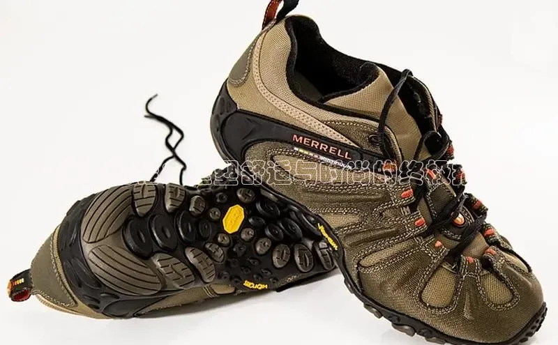 bsports必一运动百度人工翻译**胖运动鞋：重塑舒适与时尚的终极指南**