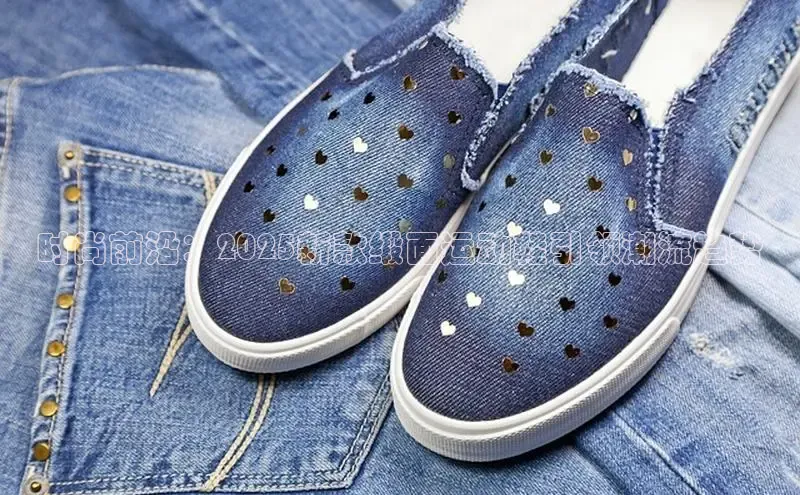 时尚前沿：2025新款缎面运动鞋引领潮流趋势